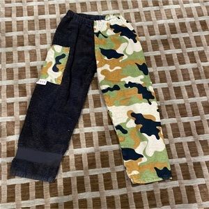 Towel pants for young swimmers